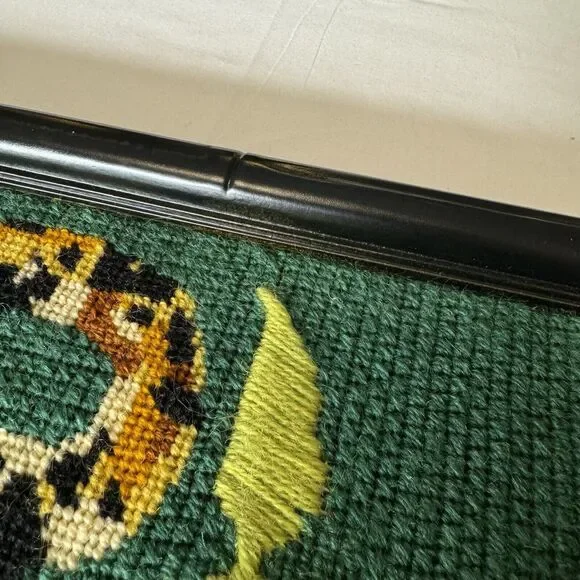 Vintage Leopard Needlepoint Black Bamboo Type Frame Green Hollywood Regency Art - Picture 14 of 16